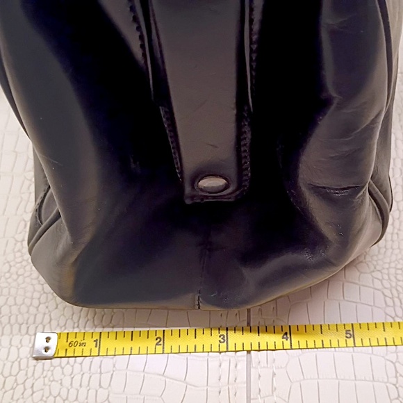 Vintage Via Spiga Fashion All Fine Leather Hand Bag. - Picture 14 of 16